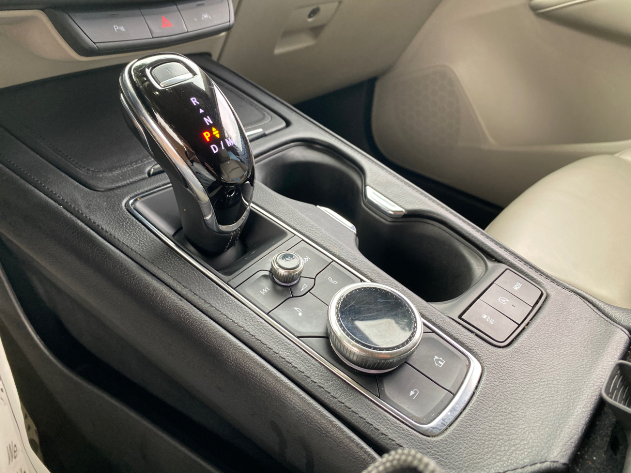 Cadillac XT4 AWD 4dr Premium Luxury 2023