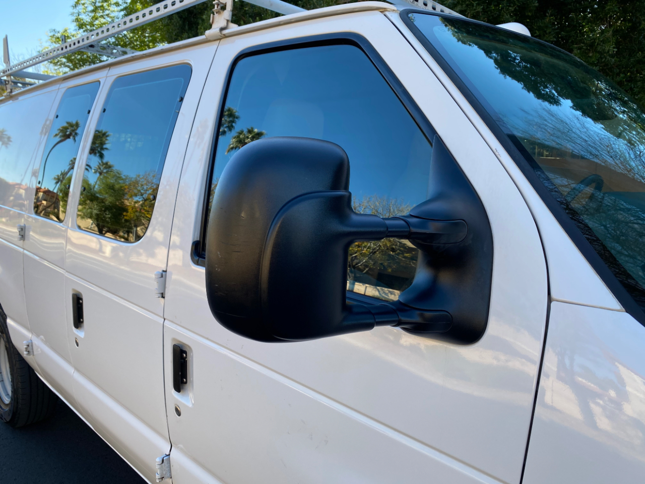 Ford Econoline Cargo Van E-250 138" WB 2010