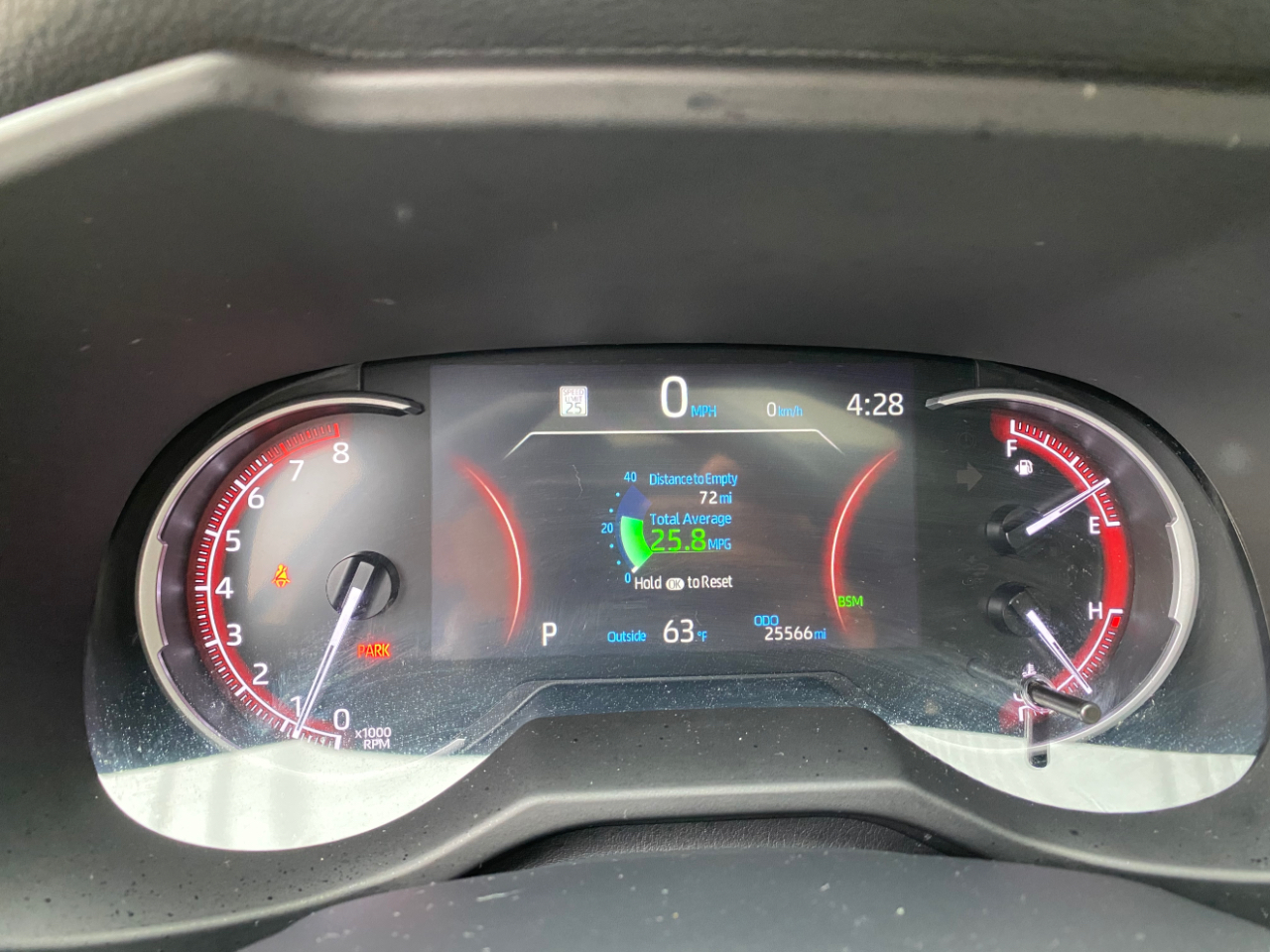 Toyota RAV4 XLE FWD (Natl) 2024