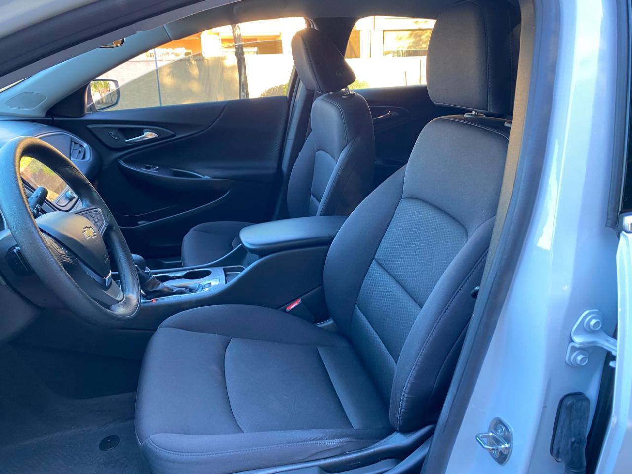 Chevrolet Malibu 4dr Sdn LS w/1LS 2024