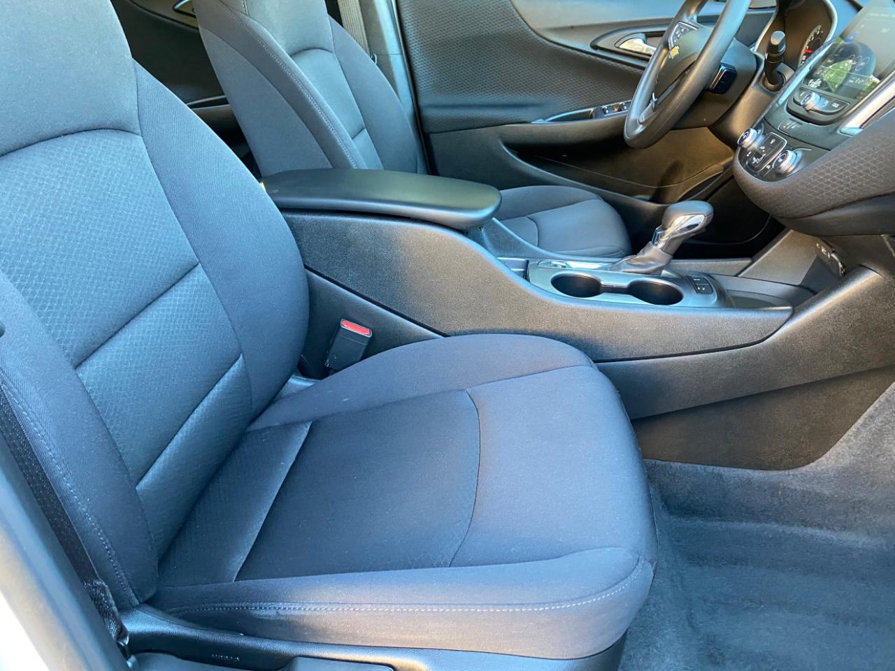 Chevrolet Malibu 4dr Sdn LS w/1LS 2024