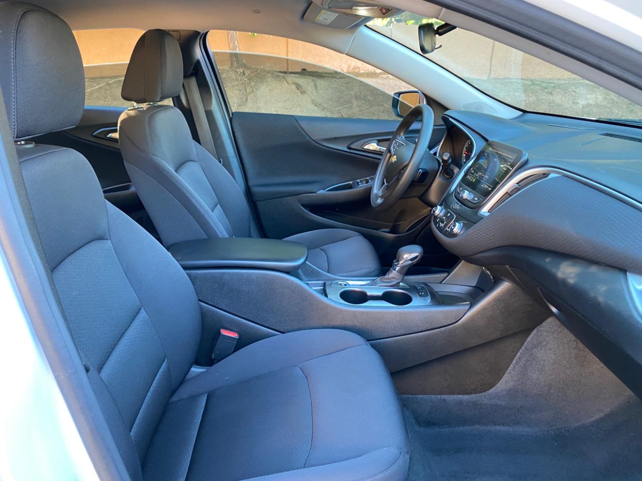 Chevrolet Malibu 4dr Sdn LS w/1LS 2024