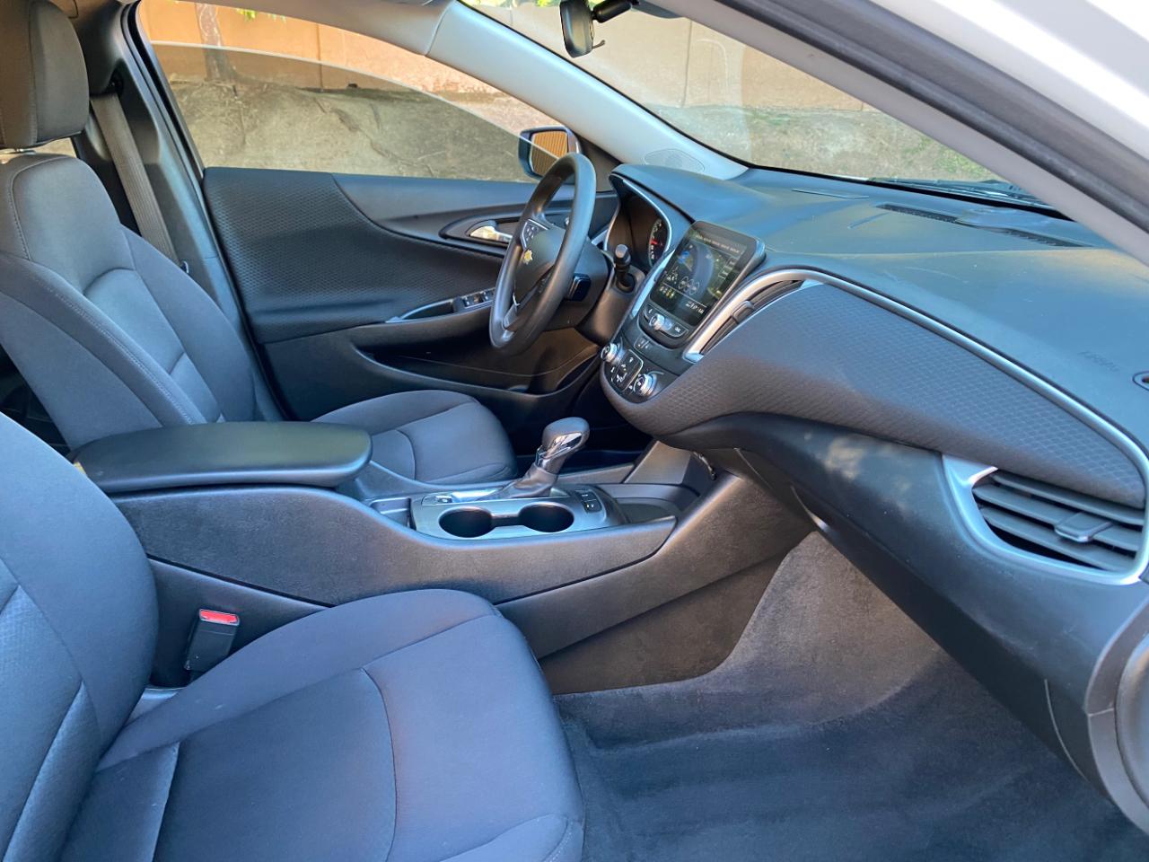 Chevrolet Malibu 4dr Sdn LS w/1LS 2024