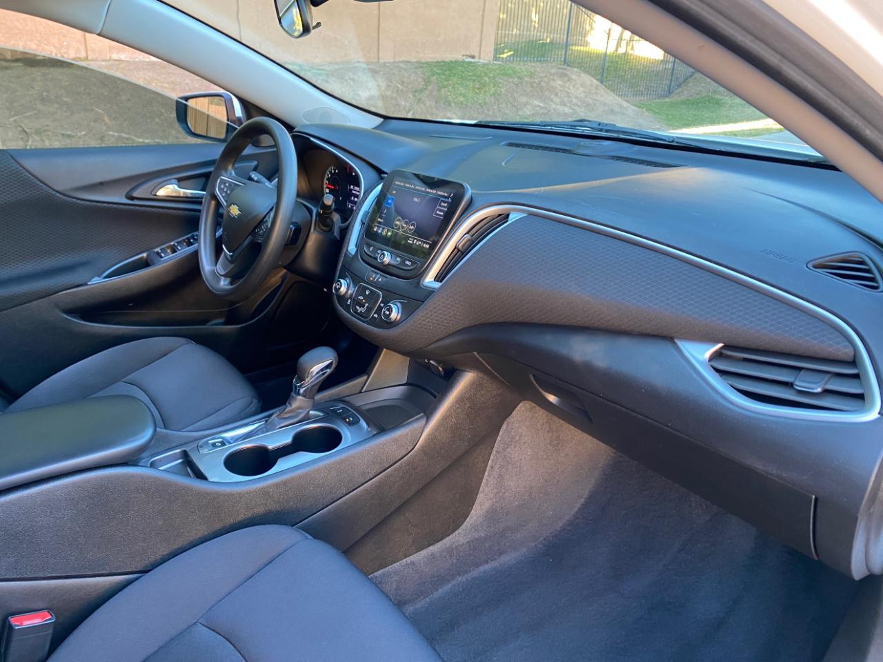 Chevrolet Malibu 4dr Sdn LS w/1LS 2024