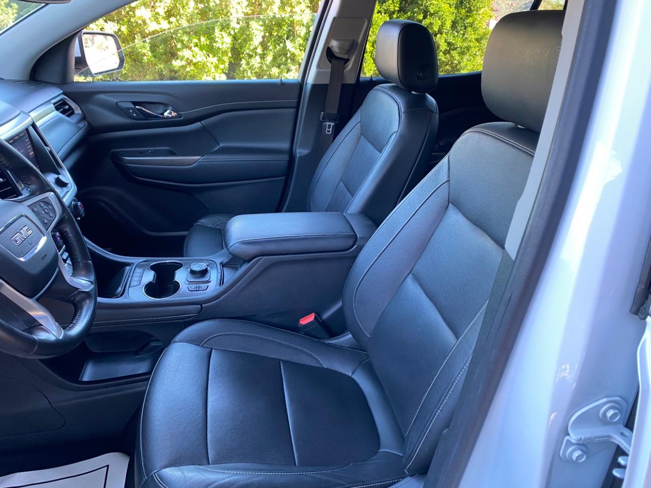 GMC Acadia AWD 4dr SLT 2020