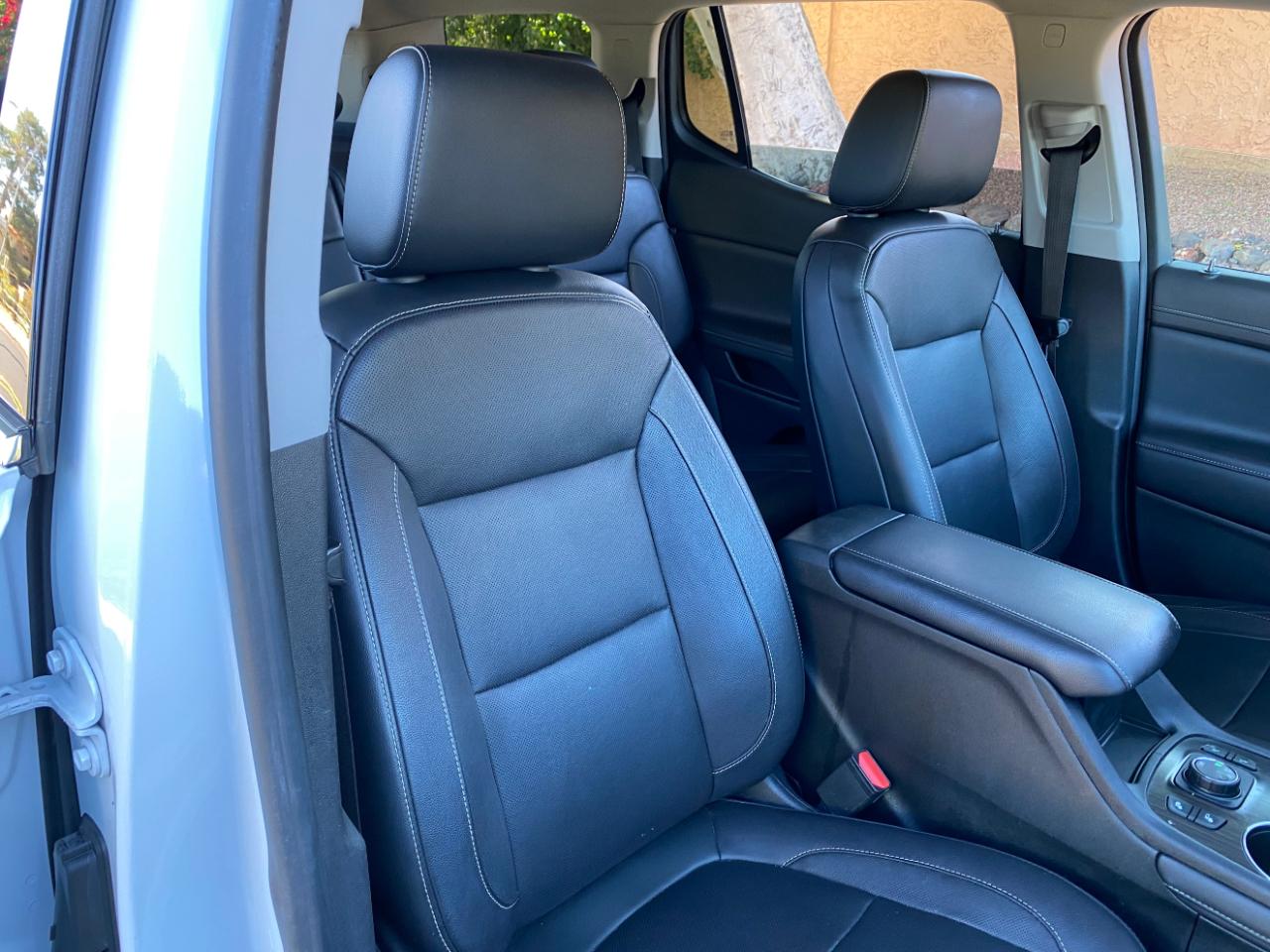 GMC Acadia AWD 4dr SLT 2020