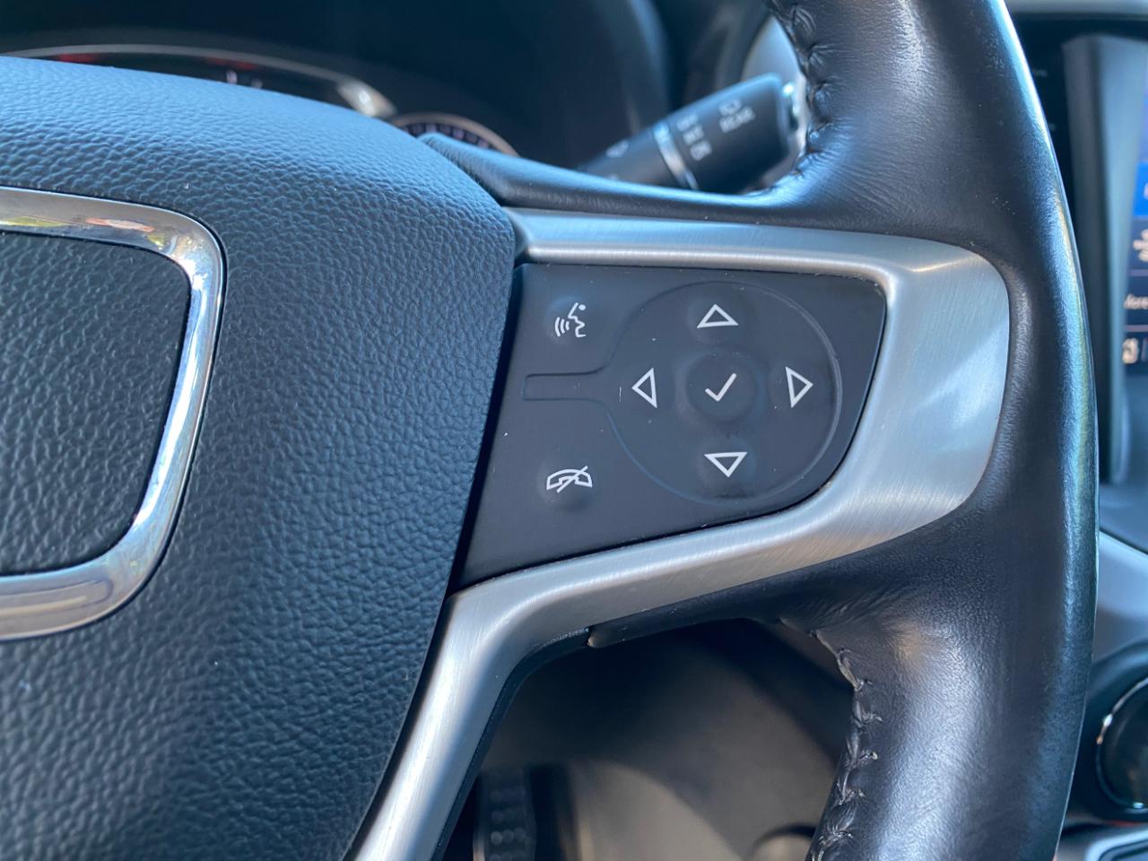 GMC Acadia AWD 4dr SLT 2020