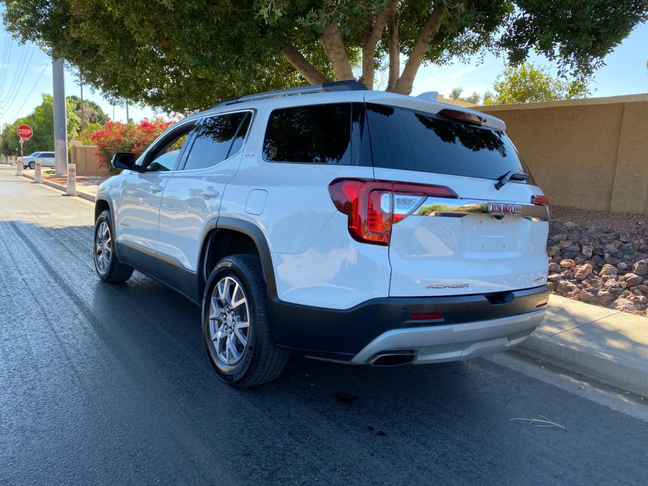 GMC Acadia AWD 4dr SLT 2020