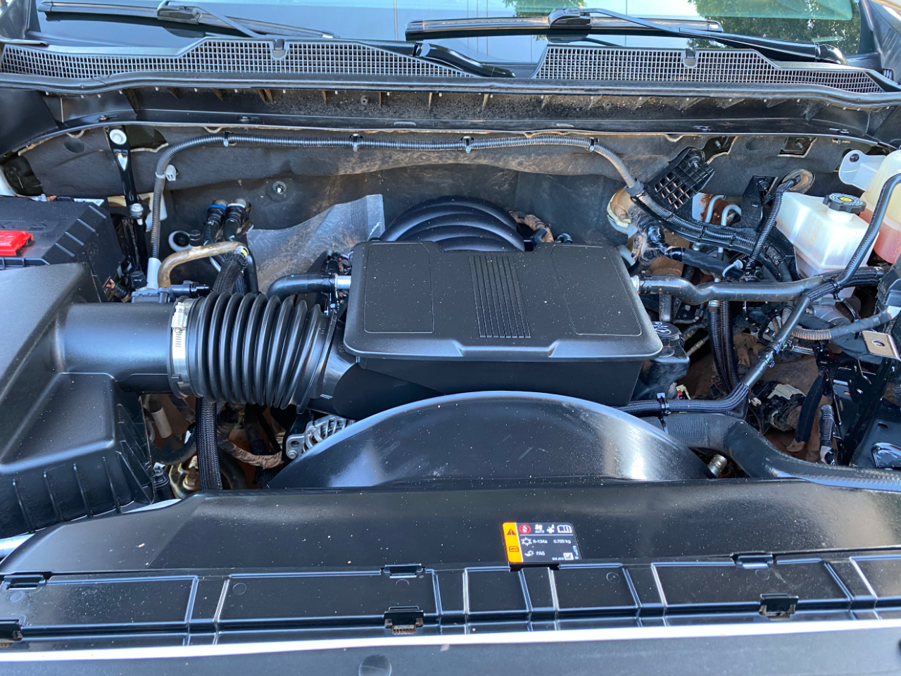 Chevrolet Silverado 2500HD 4WD Reg Cab 142" LT 2022