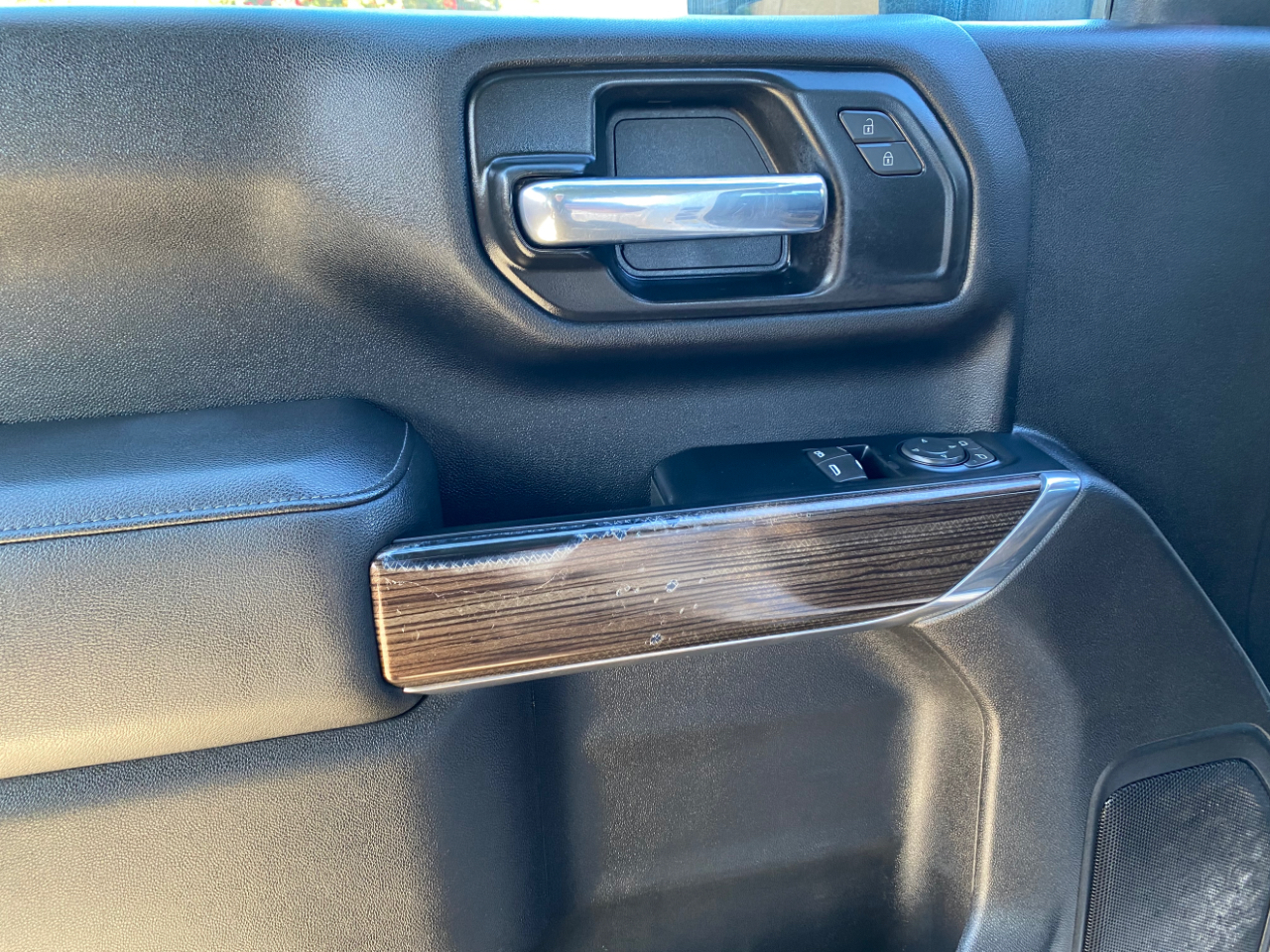 Chevrolet Silverado 2500HD 4WD Reg Cab 142" LT 2022