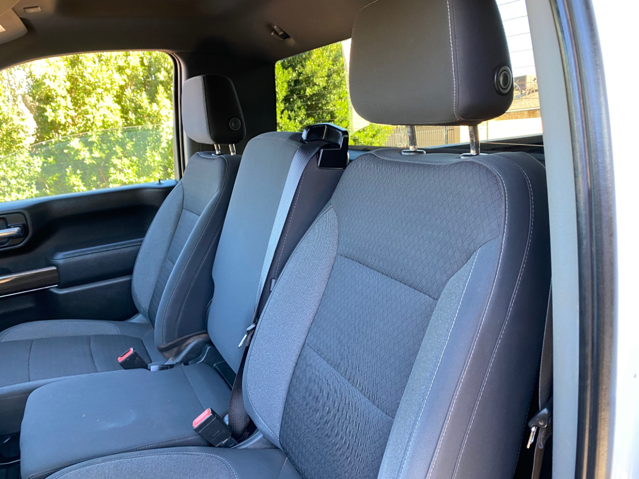 Chevrolet Silverado 2500HD 4WD Reg Cab 142" LT 2022