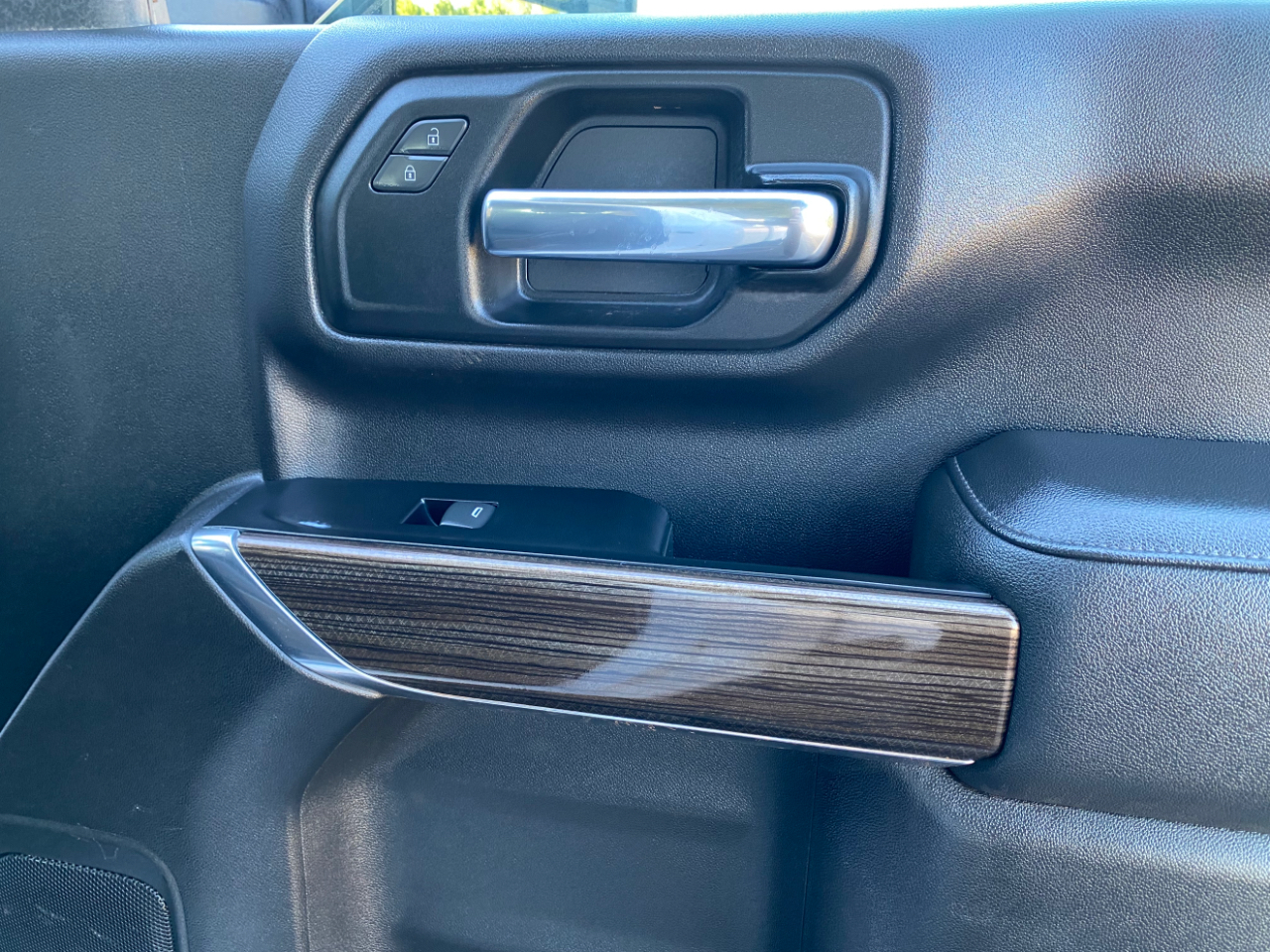 Chevrolet Silverado 2500HD 4WD Reg Cab 142" LT 2022