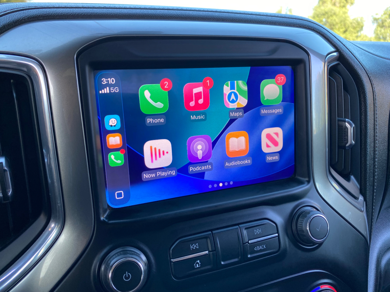 Chevrolet Silverado 2500HD 4WD Reg Cab 142" LT 2022