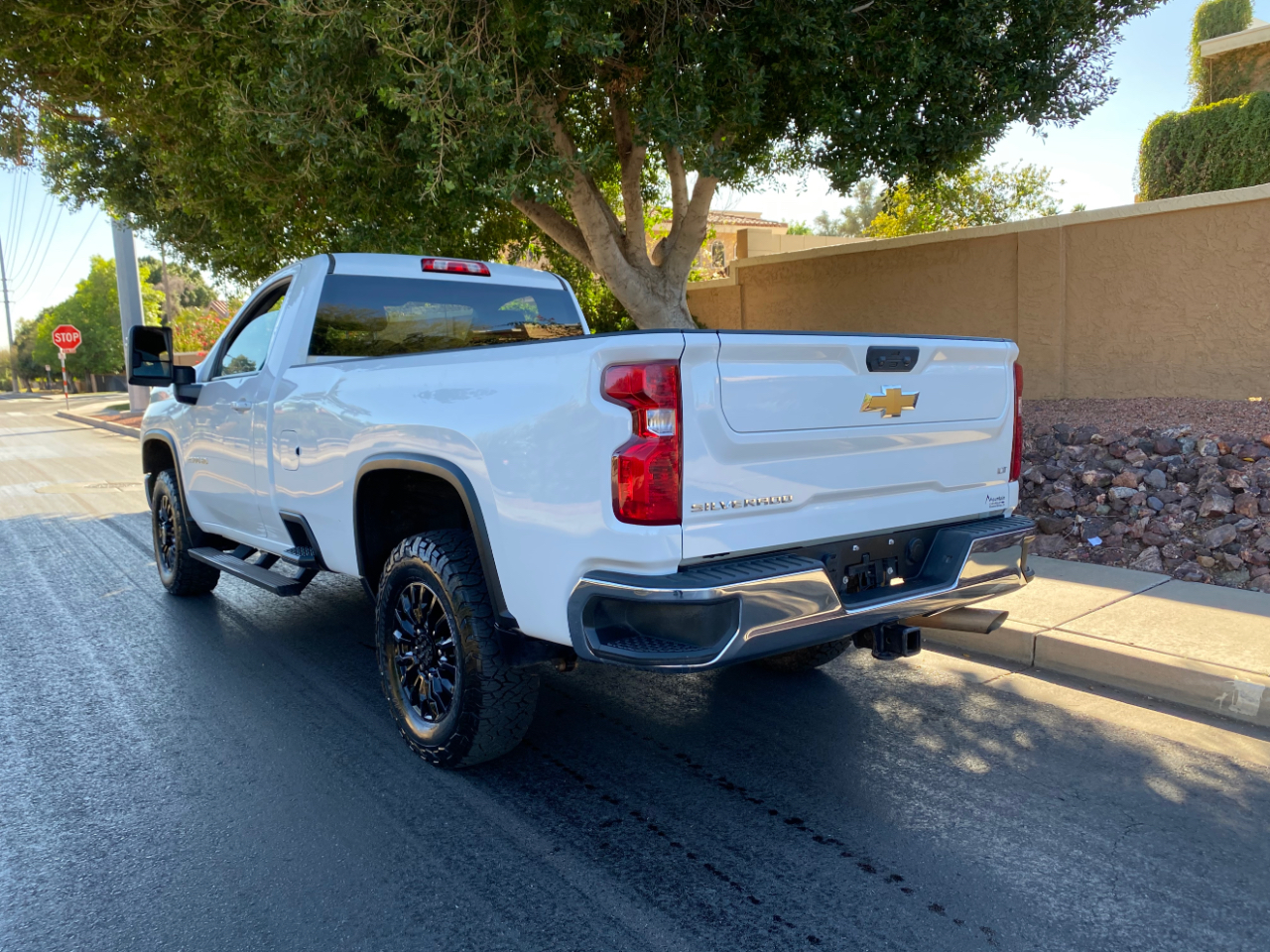 Chevrolet Silverado 2500HD 4WD Reg Cab 142" LT 2022