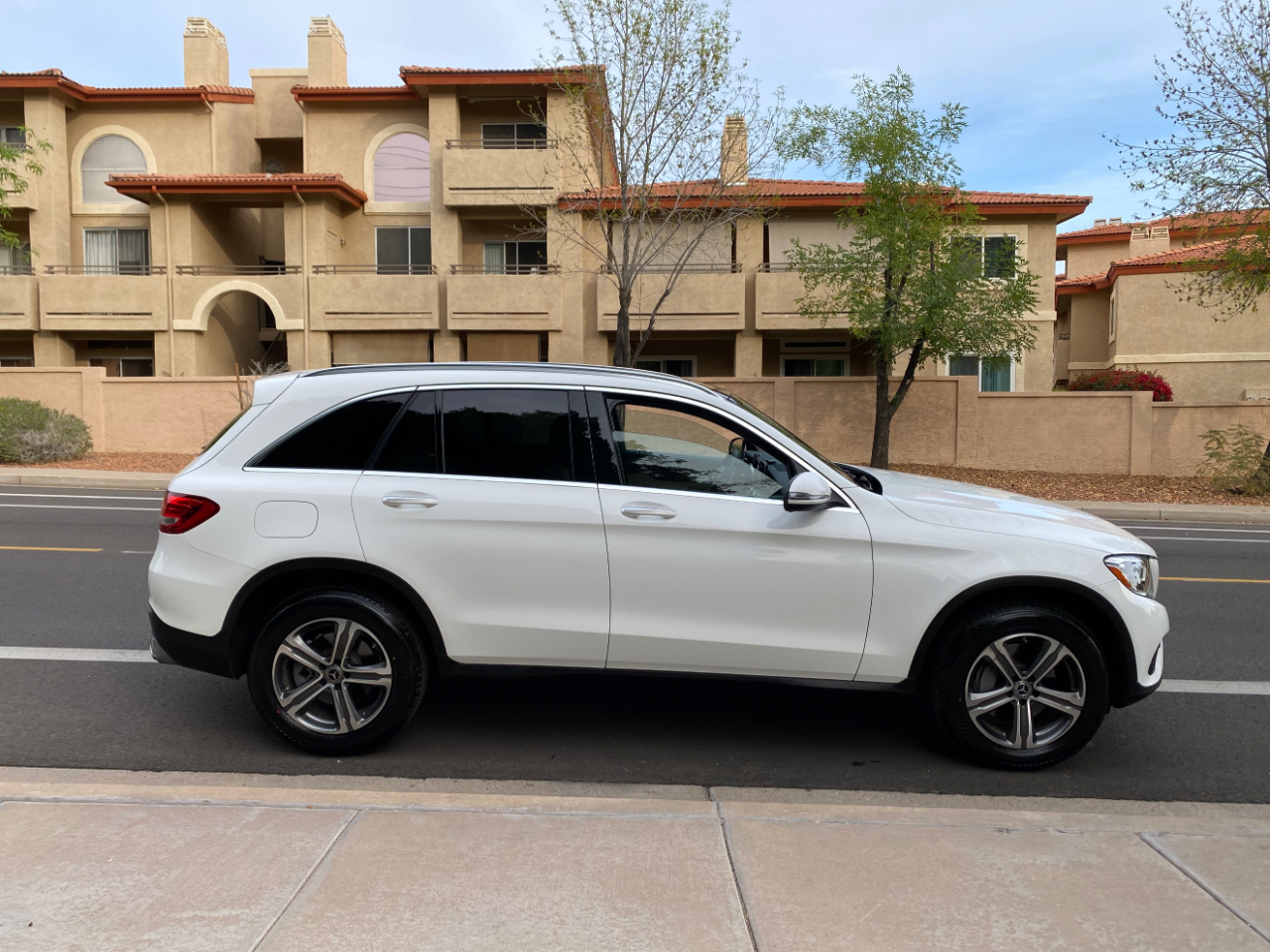 Mercedes-Benz GLC GLC 300 SUV 2017