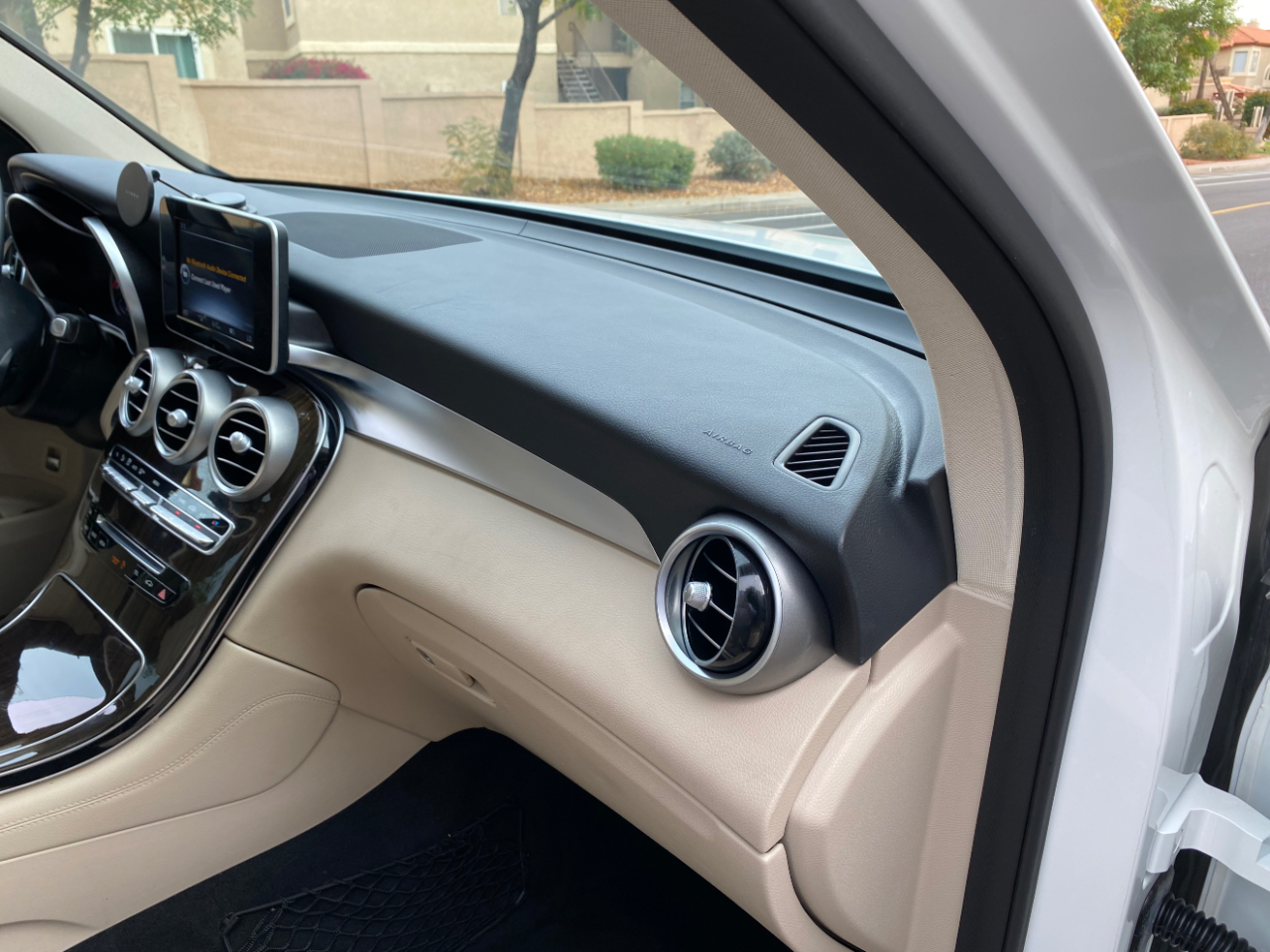 Mercedes-Benz GLC GLC 300 SUV 2017