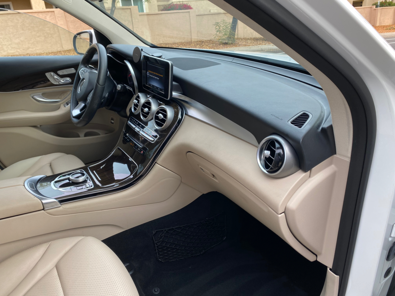 Mercedes-Benz GLC GLC 300 SUV 2017