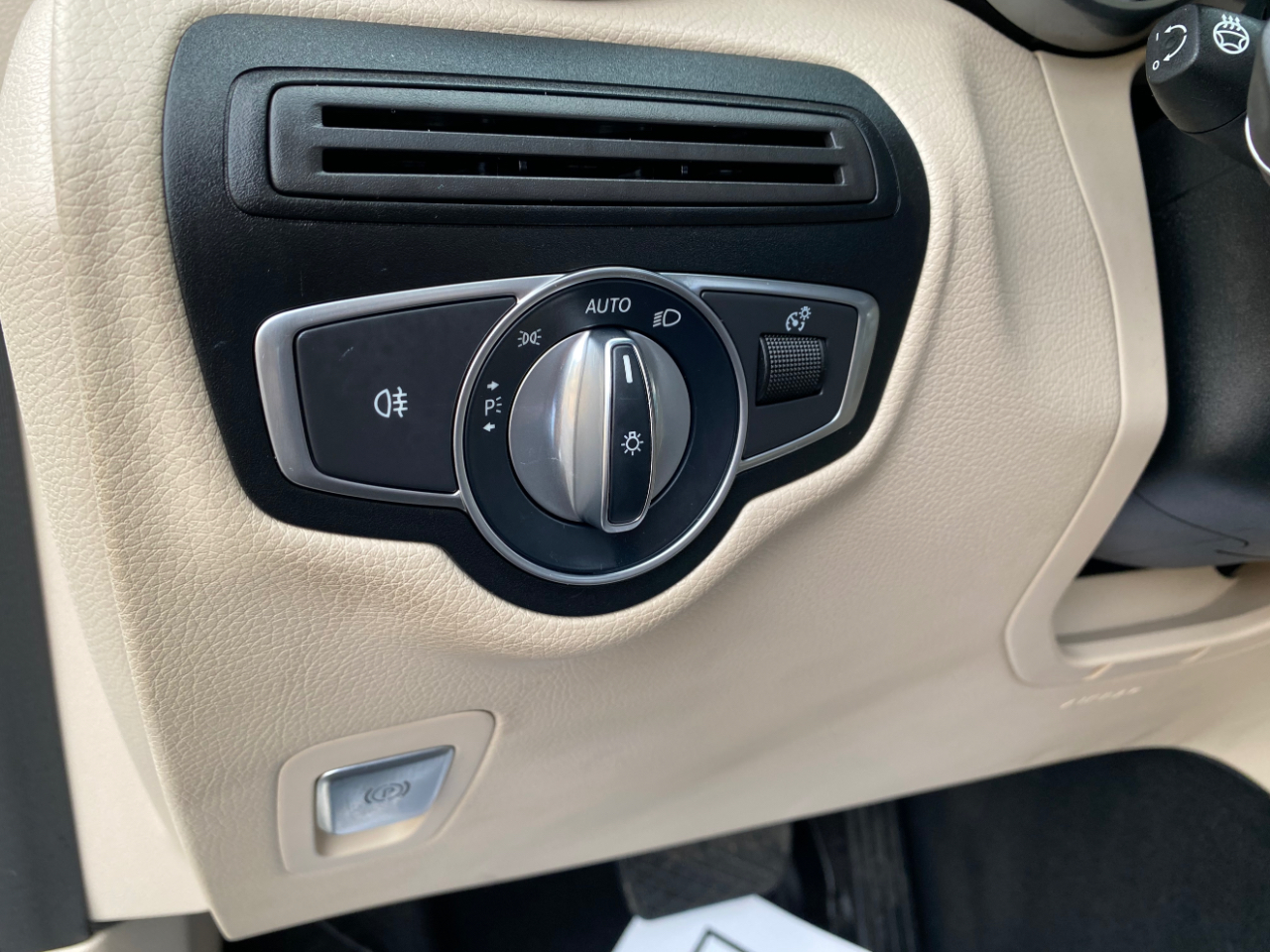 Mercedes-Benz GLC GLC 300 SUV 2017