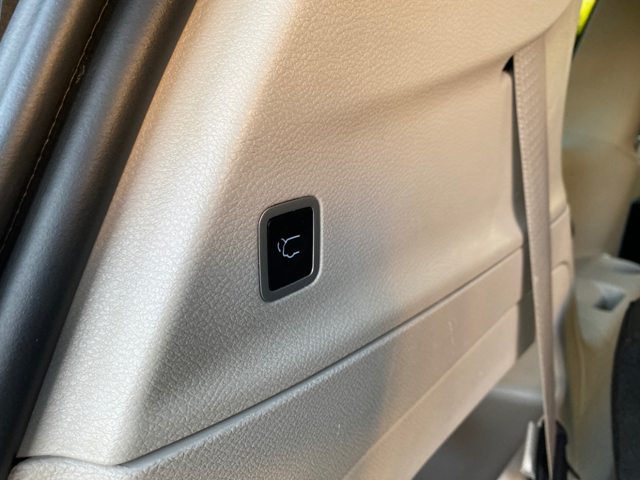 Chrysler Pacifica Touring L FWD 2024