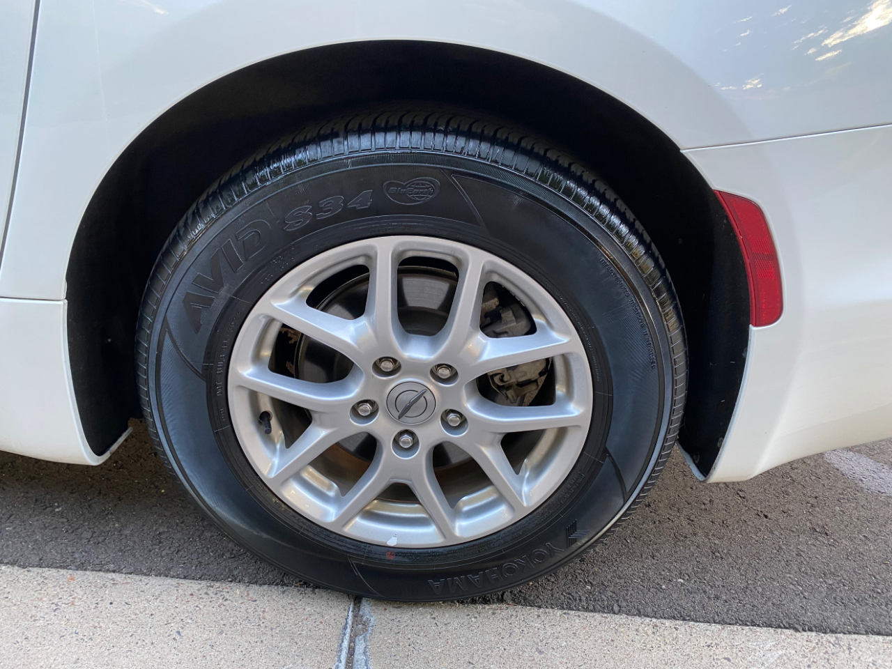 Chrysler Pacifica Touring L FWD 2024