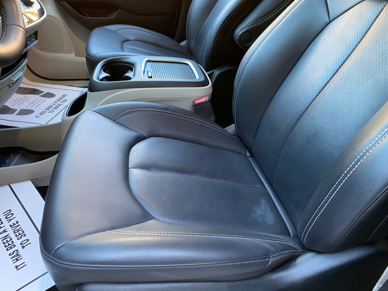 Chrysler Pacifica Touring L FWD 2024