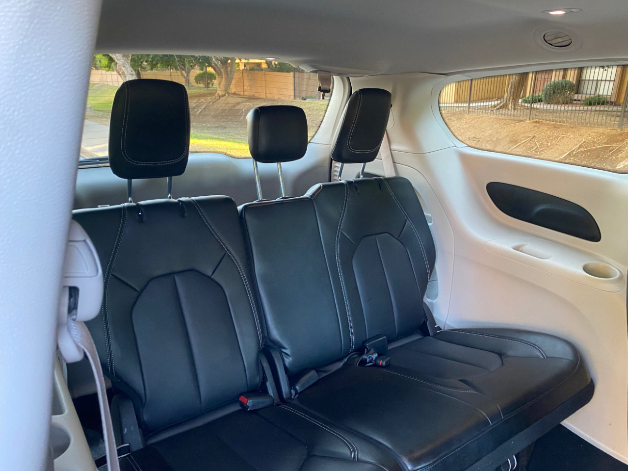 Chrysler Pacifica Touring L FWD 2024