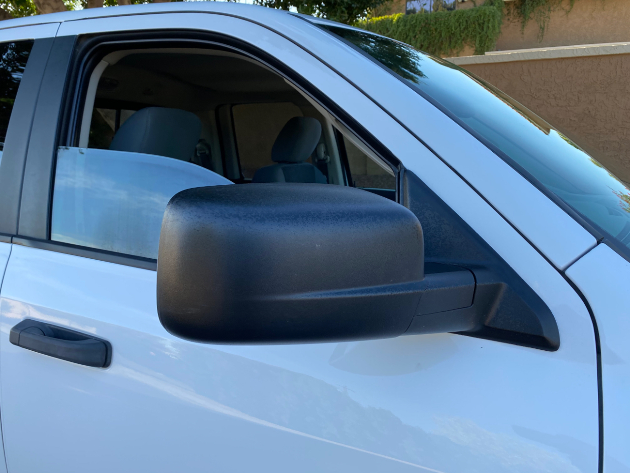 RAM 1500 Classic Warlock 4x2 Quad Cab 6'4" Box 2020