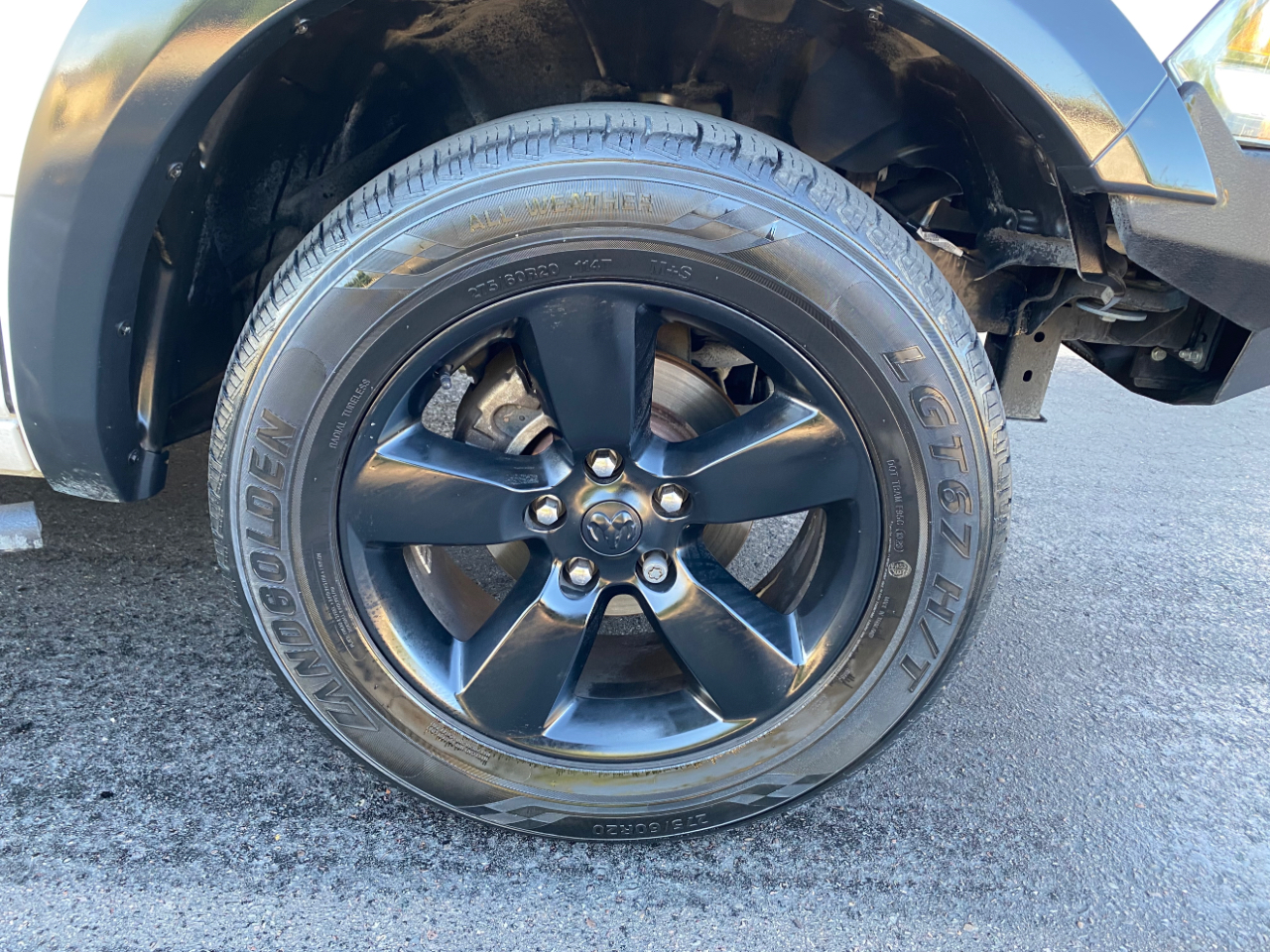 RAM 1500 Classic Warlock 4x2 Quad Cab 6'4" Box 2020