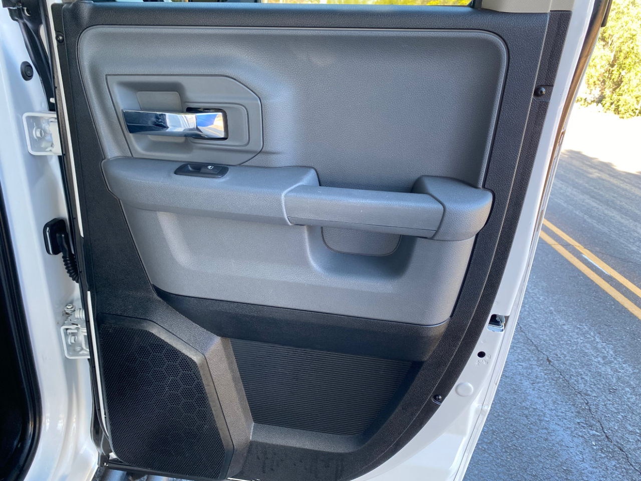 RAM 1500 Classic Warlock 4x2 Quad Cab 6'4" Box 2020