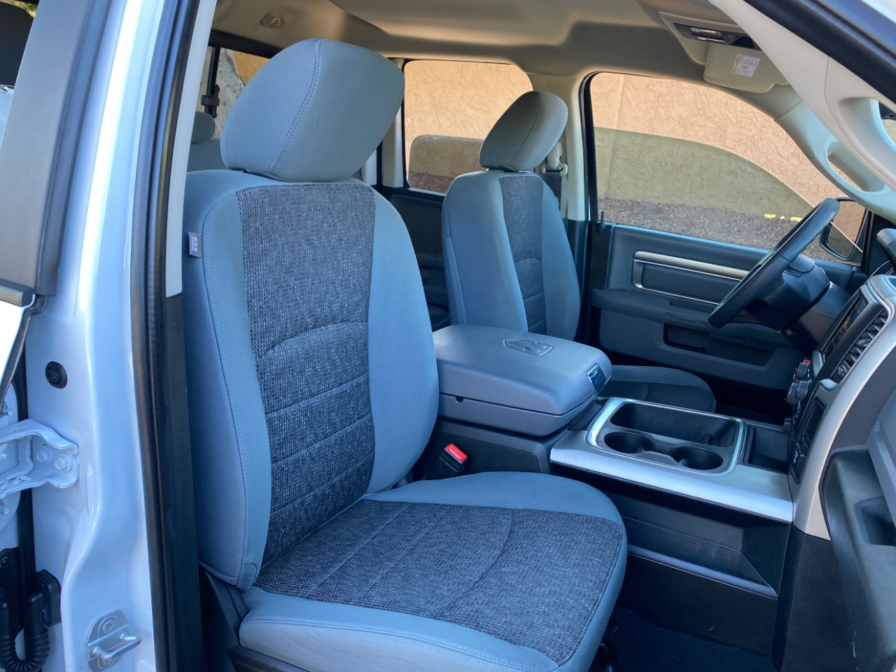 RAM 1500 Classic Warlock 4x2 Quad Cab 6'4" Box 2020