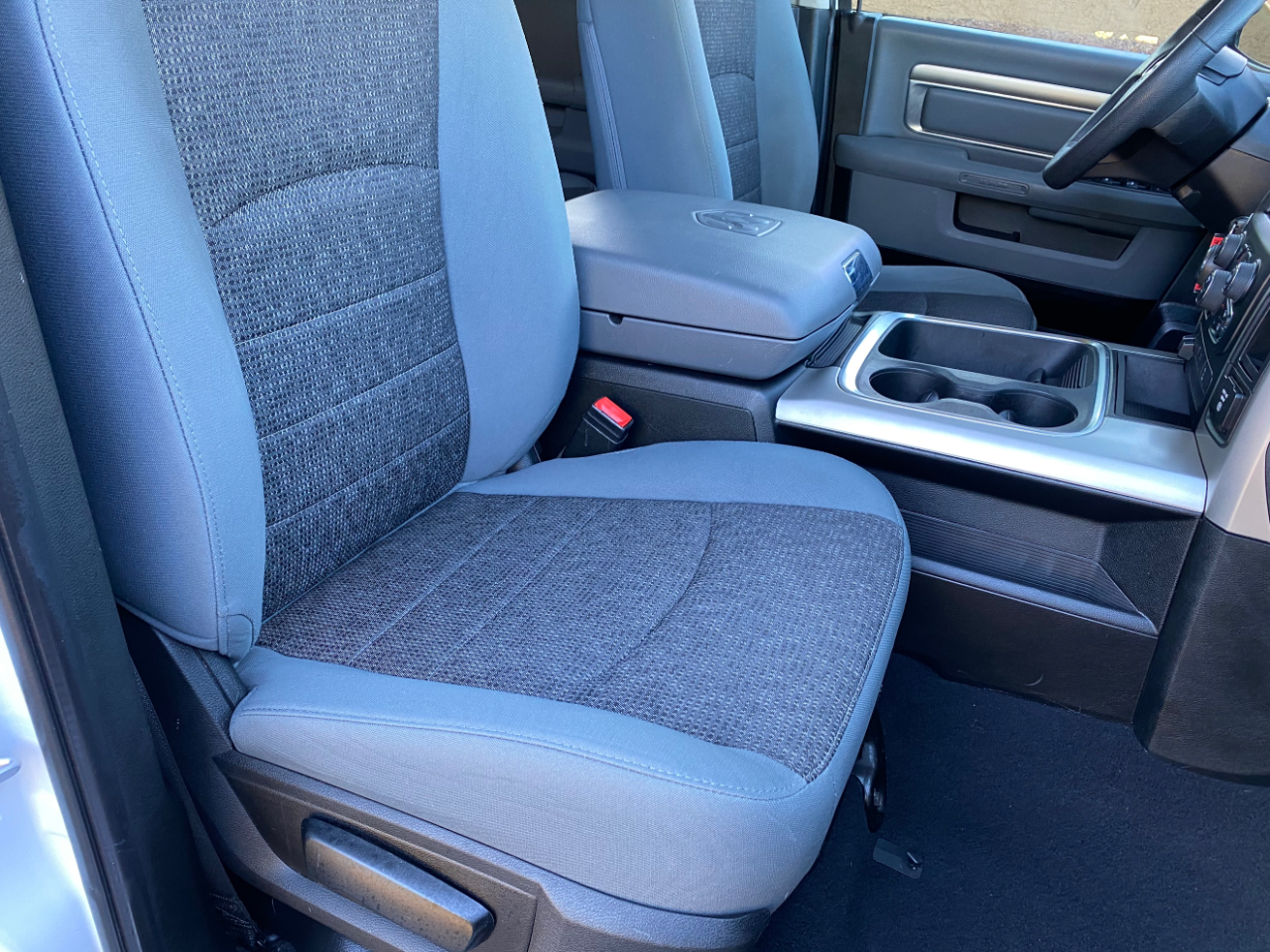 RAM 1500 Classic Warlock 4x2 Quad Cab 6'4" Box 2020