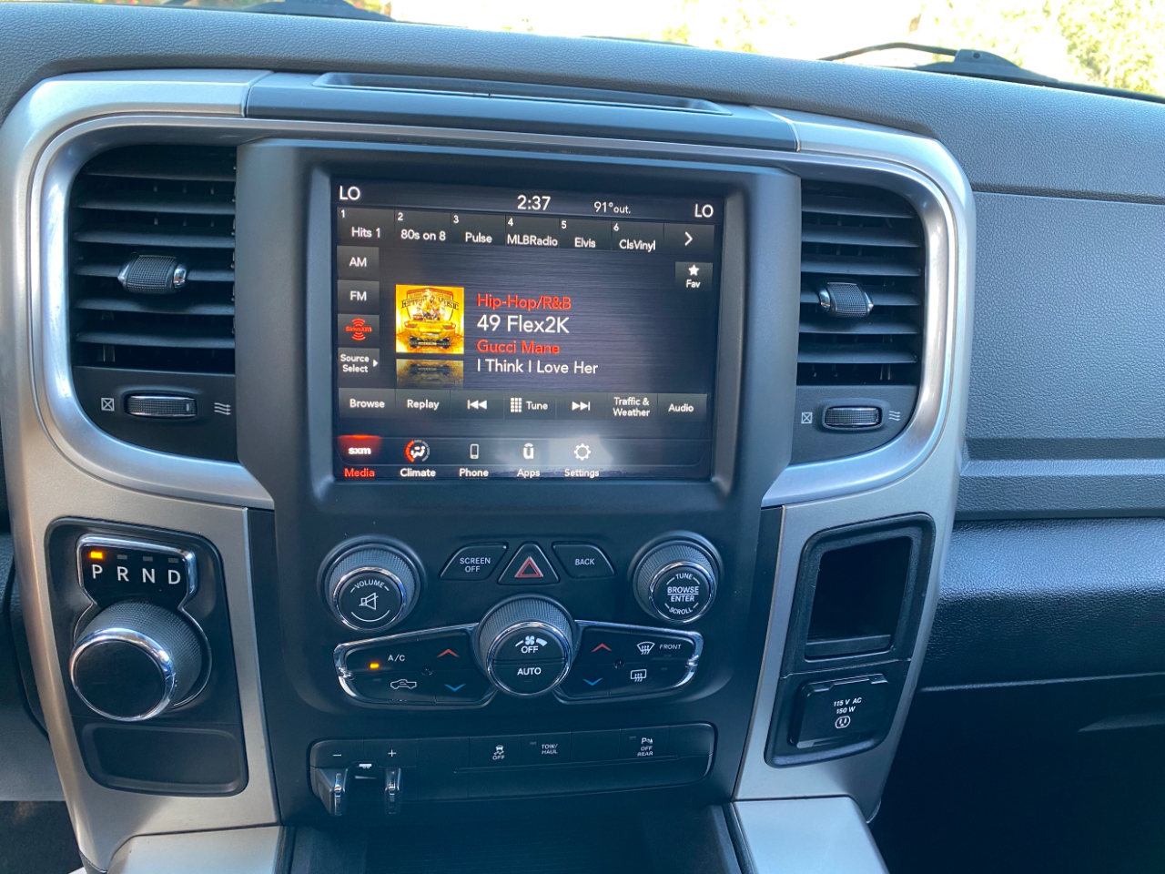 RAM 1500 Classic Warlock 4x2 Quad Cab 6'4" Box 2020