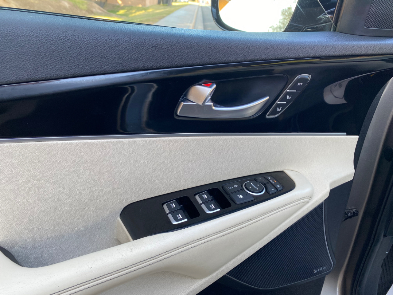 Kia Sorento AWD 4dr 3.3L SXL 2016