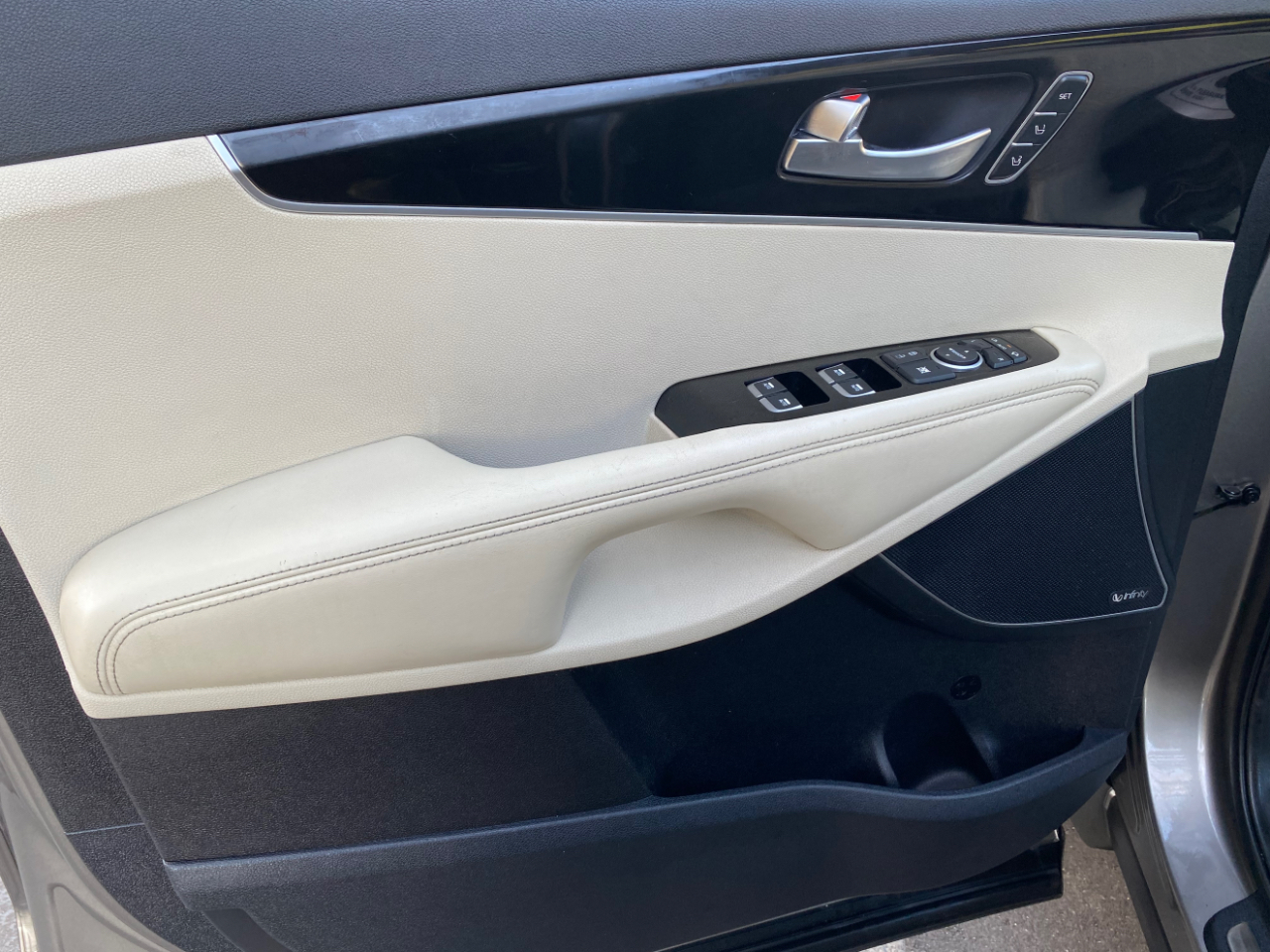 Kia Sorento AWD 4dr 3.3L SXL 2016