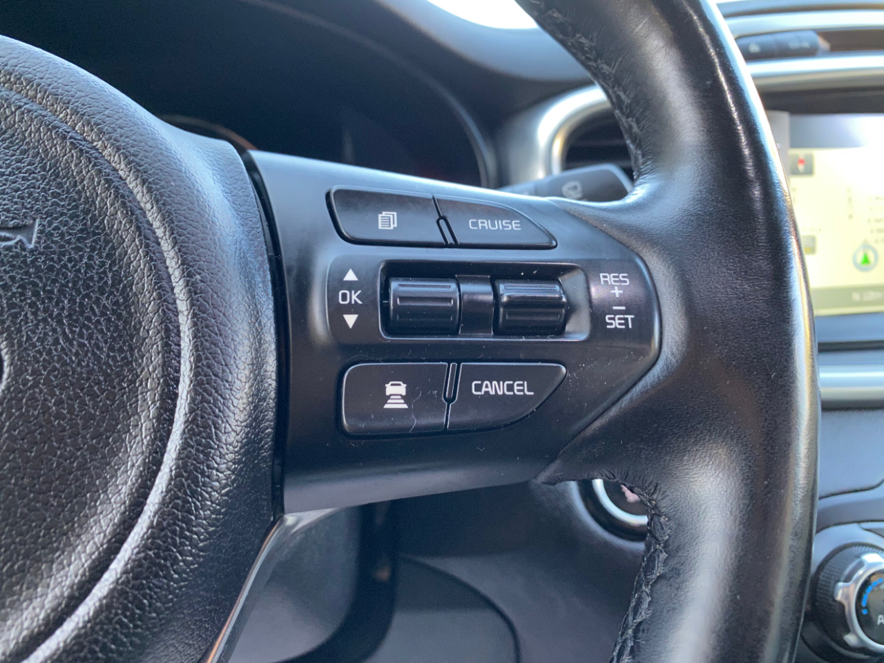 Kia Sorento AWD 4dr 3.3L SXL 2016