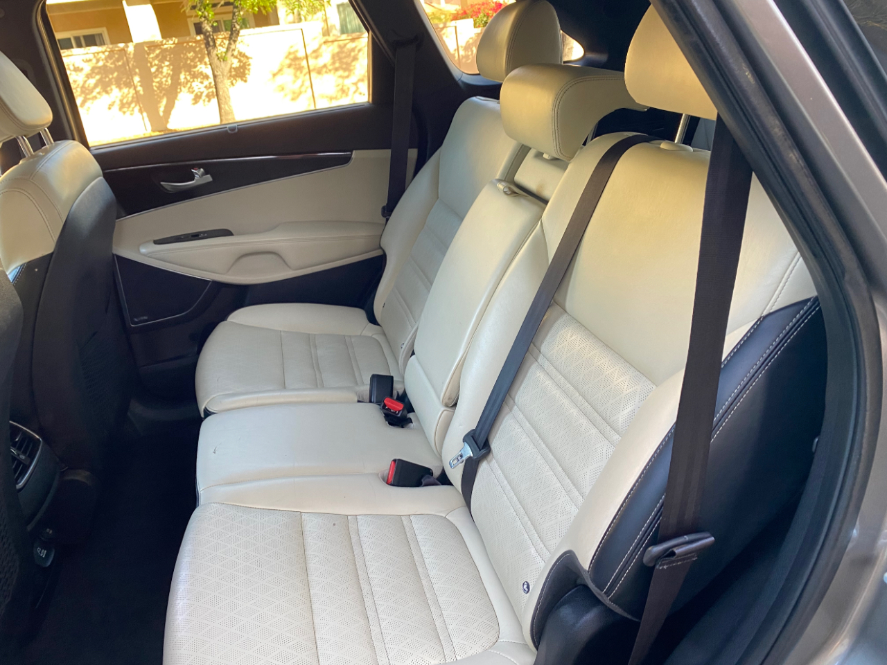 Kia Sorento AWD 4dr 3.3L SXL 2016