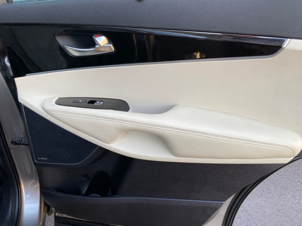 Kia Sorento AWD 4dr 3.3L SXL 2016