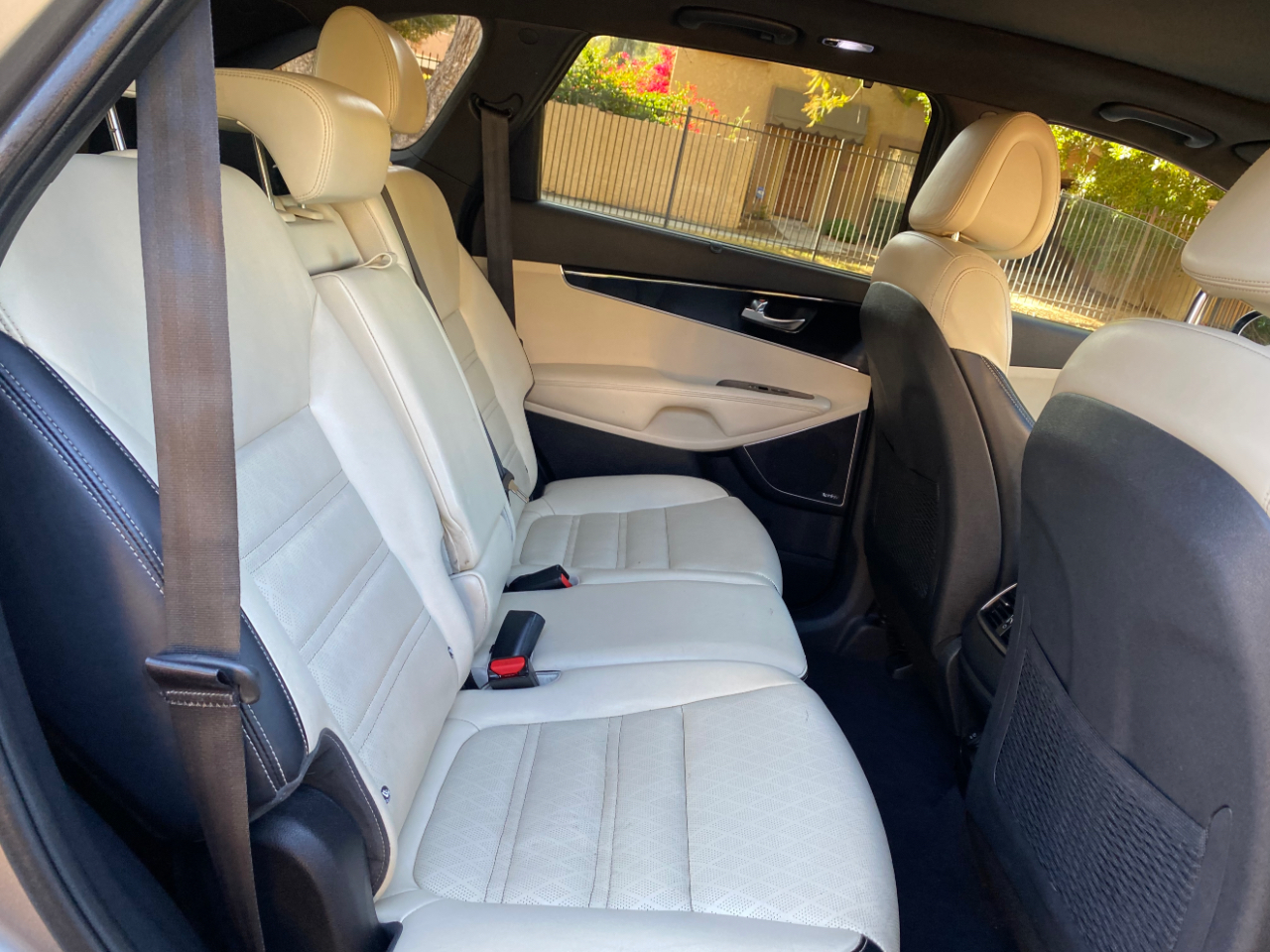 Kia Sorento AWD 4dr 3.3L SXL 2016