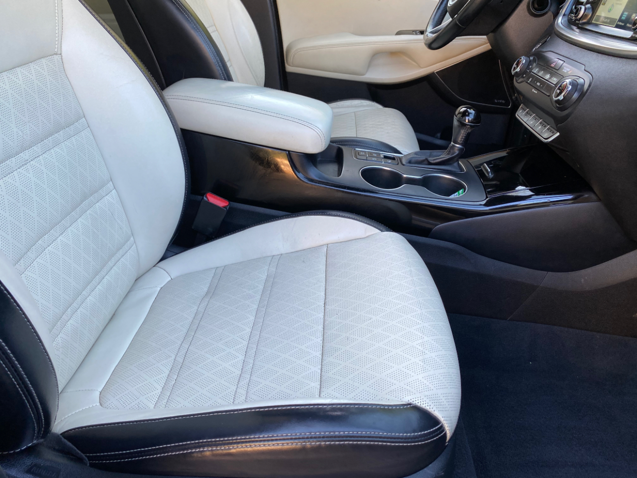 Kia Sorento AWD 4dr 3.3L SXL 2016