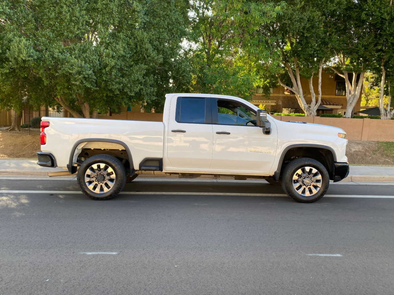 Chevrolet Silverado 2500HD 4WD Double Cab 149" Custom 2024