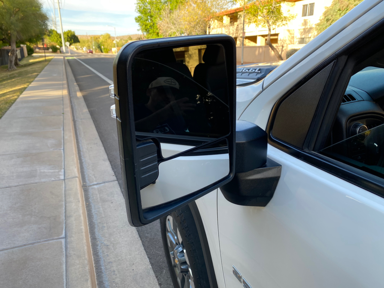 Chevrolet Silverado 2500HD 4WD Double Cab 149" Custom 2024