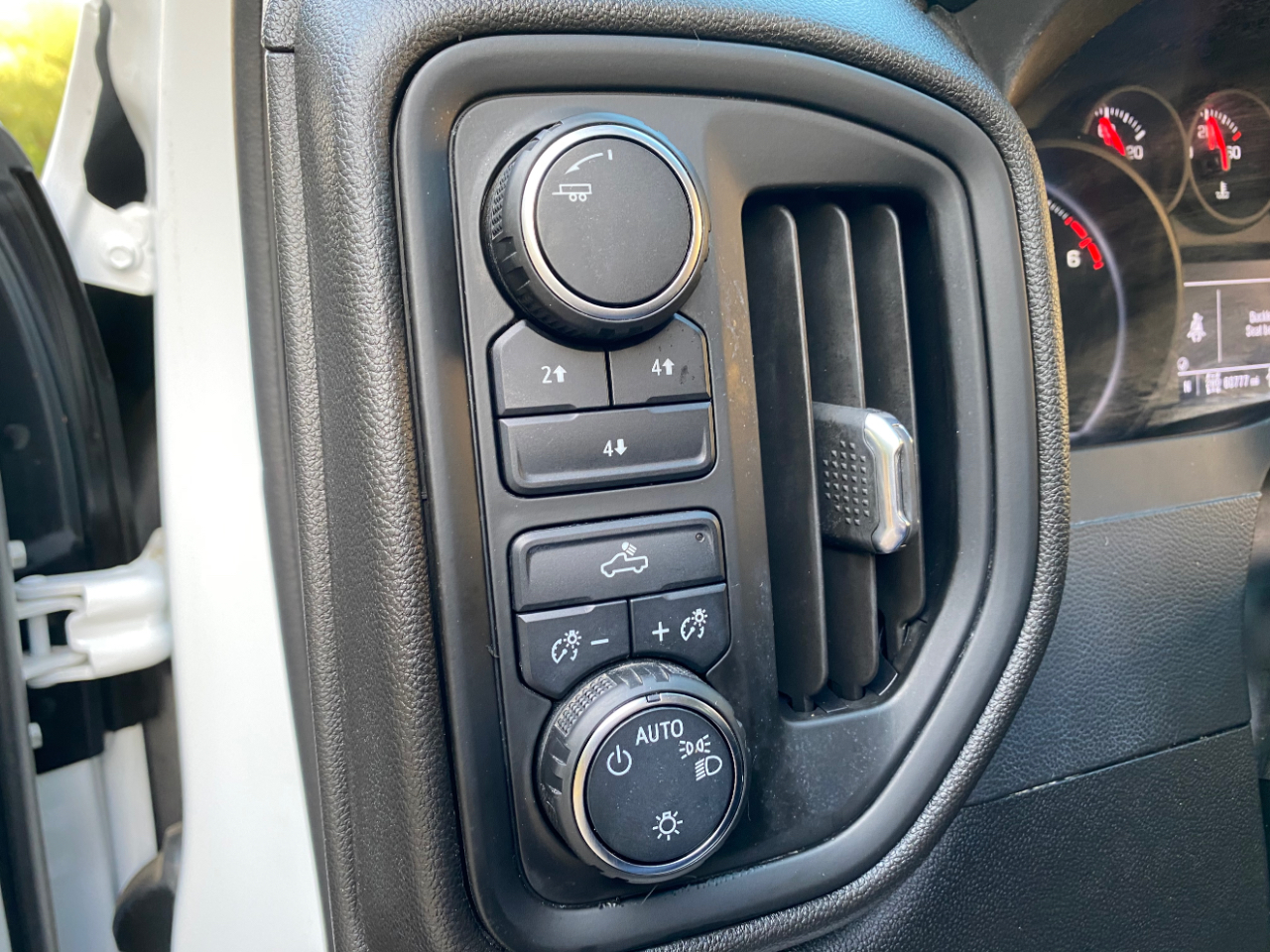 Chevrolet Silverado 2500HD 4WD Double Cab 149" Custom 2024