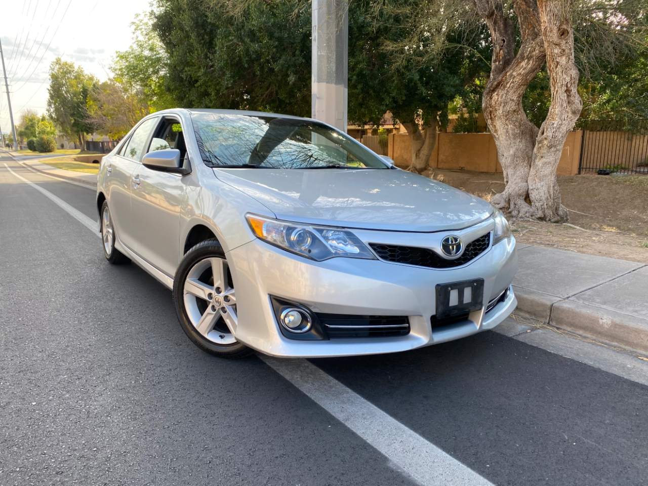 Toyota Camry 4dr Sdn I4 Auto SE Sport Limited Edition (Natl) 2012