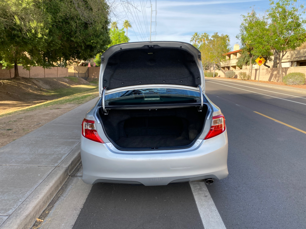 Toyota Camry 4dr Sdn I4 Auto SE Sport Limited Edition (Natl) 2012