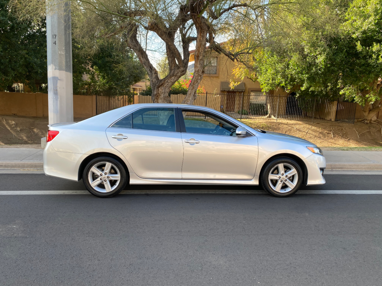 Toyota Camry 4dr Sdn I4 Auto SE Sport Limited Edition (Natl) 2012