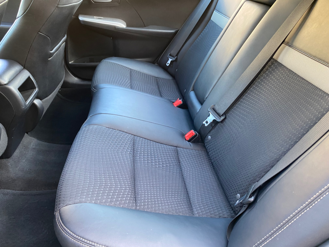 Toyota Camry 4dr Sdn I4 Auto SE Sport Limited Edition (Natl) 2012