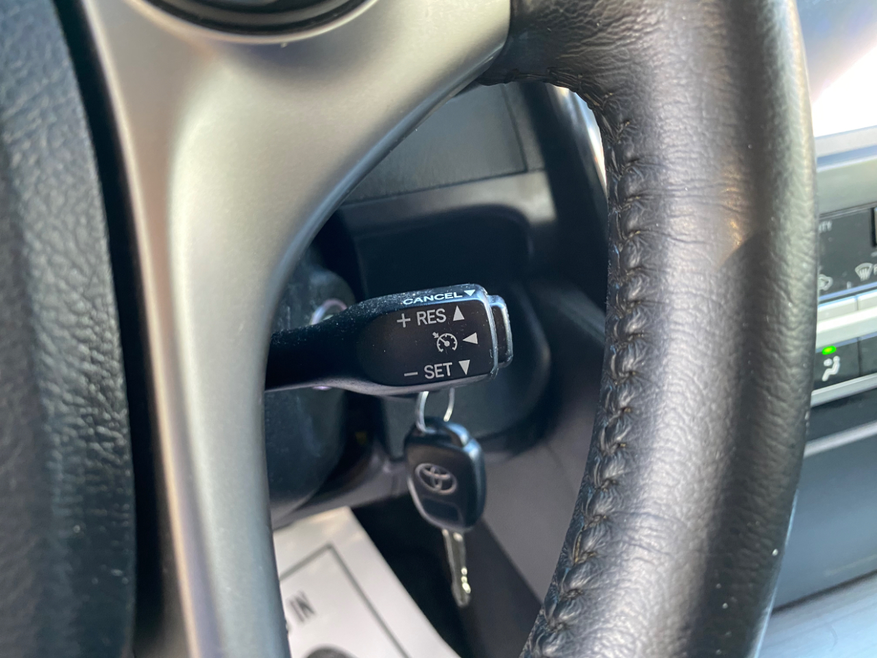 Toyota Camry 4dr Sdn I4 Auto SE Sport Limited Edition (Natl) 2012