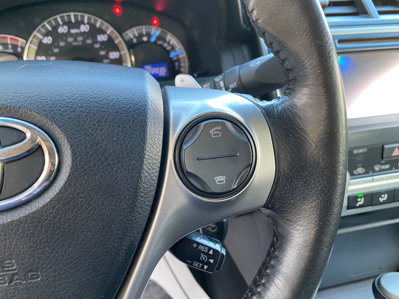 Toyota Camry 4dr Sdn I4 Auto SE Sport Limited Edition (Natl) 2012