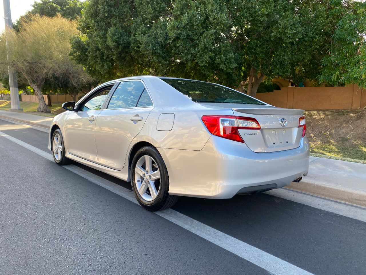 Toyota Camry 4dr Sdn I4 Auto SE Sport Limited Edition (Natl) 2012