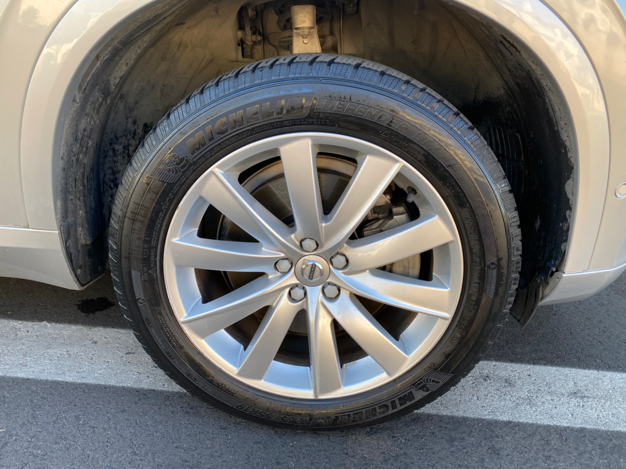 Volvo XC90 T5 FWD 7-Passenger Momentum 2018